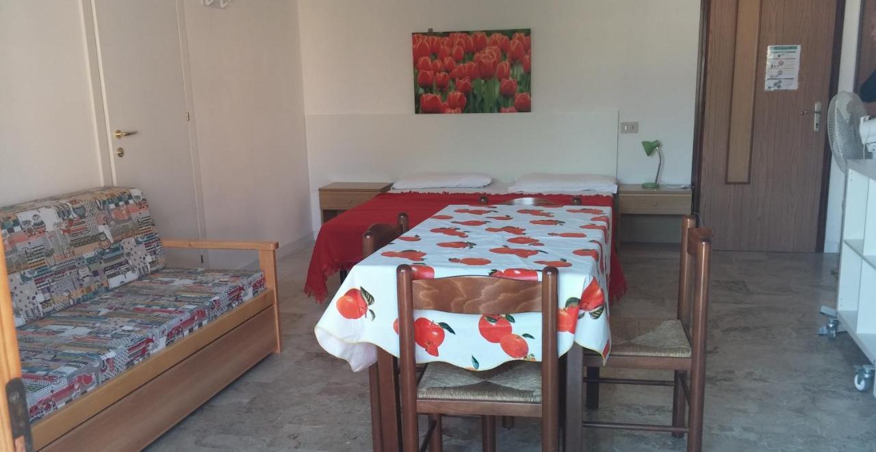 Residence Condominio Roma Eraclea Mare Eksteriør bilde